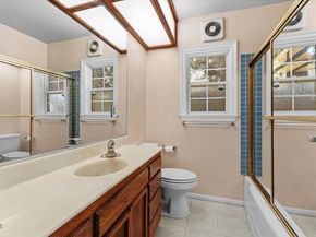 18746 Plummer Street, Northridge (los Angeles) CA 91324