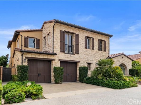 139 Sunset, Irvine CA 92602