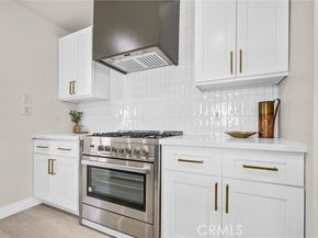 2942 S West View, Los Angeles CA 90016
