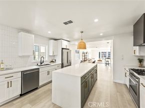 2942 S West View, Los Angeles CA 90016