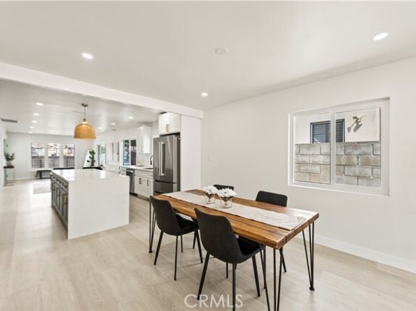 2942 S West View, Los Angeles CA 90016