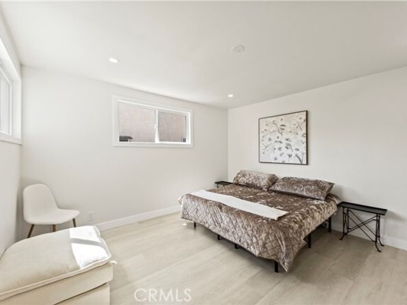 2942 S West View, Los Angeles CA 90016