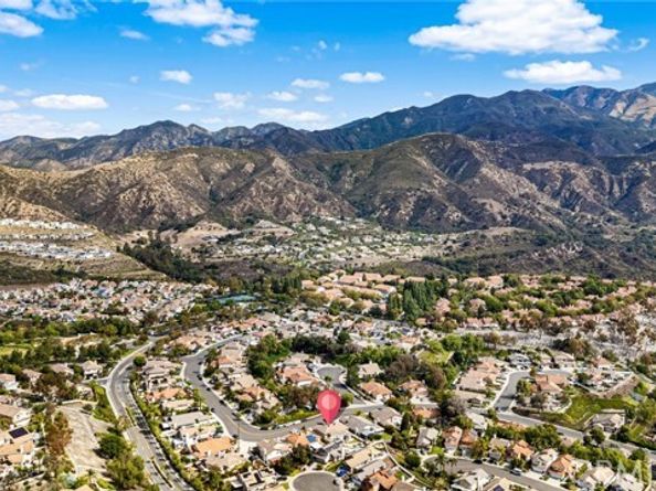 19091 Sycamore Glen, Lake Forest (el Toro) CA 92679