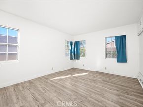 10833 McVine Ave Avenue, Sunland (los Angeles) CA 91040