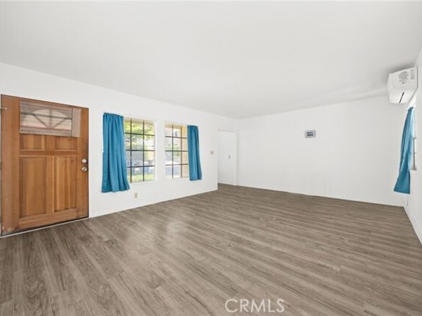 10833 McVine Ave Avenue, Sunland (los Angeles) CA 91040