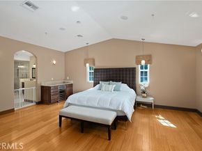 4630 Esparto Road, Woodland Hills (los Angeles) CA 91364