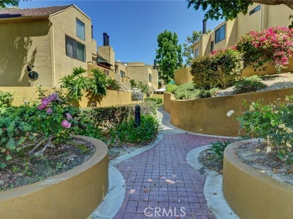 25712 Le Parc 7, Lake Forest (el Toro) CA 92630