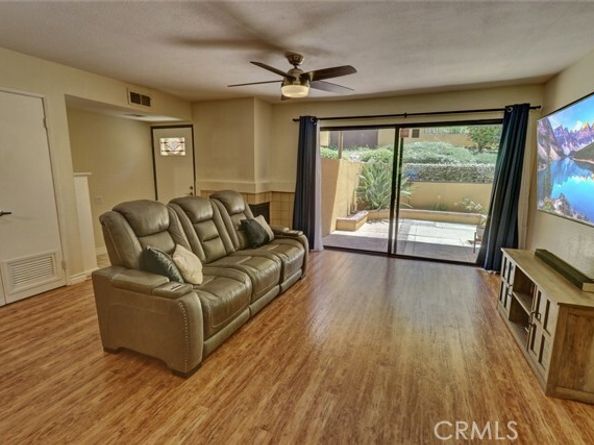 25712 Le Parc 7, Lake Forest (el Toro) CA 92630