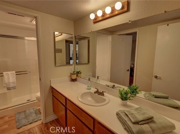 25712 Le Parc 7, Lake Forest (el Toro) CA 92630