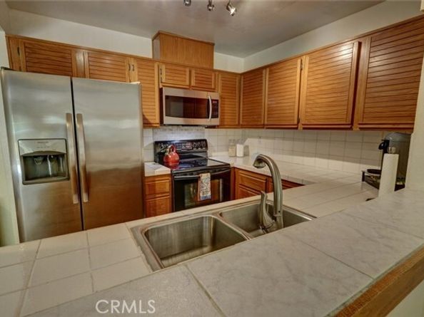 25712 Le Parc 7, Lake Forest (el Toro) CA 92630