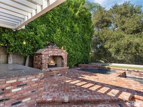 18 Bent Oak, Laguna Hills CA 92679
