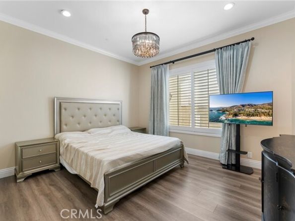 18 Bent Oak, Laguna Hills CA 92679