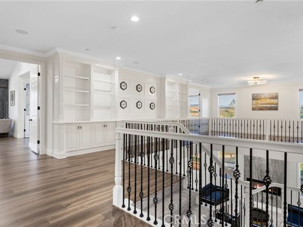 18 Bent Oak, Laguna Hills CA 92679