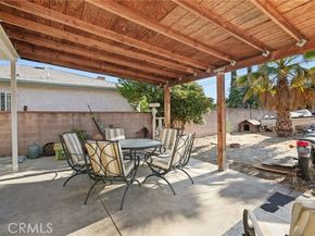 7057 Babcock Avenue, North Hollywood (los Angeles) CA 91605