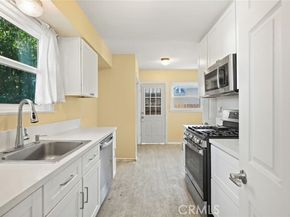 7057 Babcock Avenue, North Hollywood (los Angeles) CA 91605