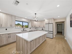8542 De Celis Pl, North Hills (los Angeles) CA 91343