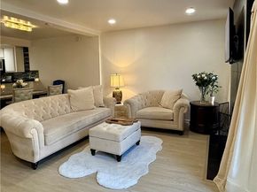 5720 Owensmouth 152, Woodland Hills (los Angeles) CA 91367