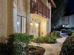 5720 Owensmouth 152, Woodland Hills (los Angeles) CA 91367