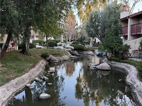 5720 Owensmouth 152, Woodland Hills (los Angeles) CA 91367