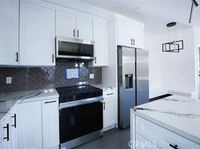 8034 Fair Avenue, Sun Valley (los Angeles) CA 91352