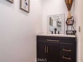 7410 Cozycroft Avenue, Winnetka (los Angeles) CA 91306