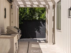 12085 Valleyheart Drive, Studio City (los Angeles) CA 91604