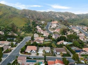 17567 Doric Street, Granada Hills (los Angeles) CA 91344