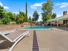 11223 White Oak Avenue, Granada Hills (los Angeles) CA 91344