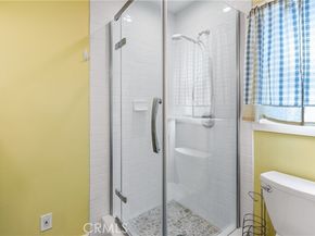 11223 White Oak Avenue, Granada Hills (los Angeles) CA 91344