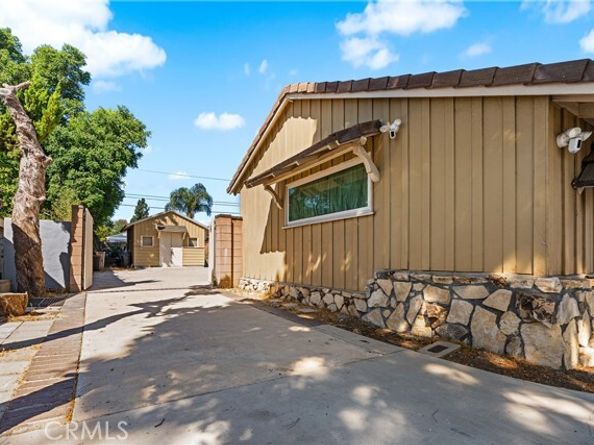 11223 White Oak Avenue, Granada Hills (los Angeles) CA 91344