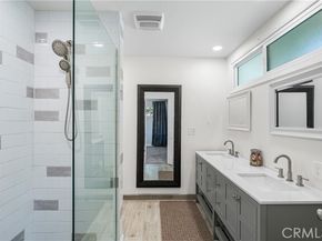 11223 White Oak Avenue, Granada Hills (los Angeles) CA 91344