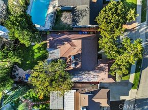 7819 Encino, Northridge (los Angeles) CA 91325