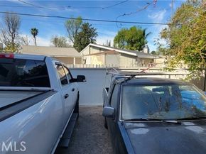 6467 Woodley, Van Nuys (los Angeles) CA 91406