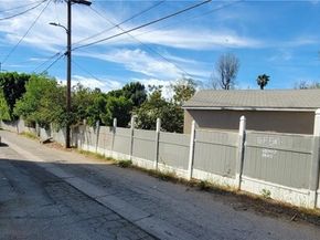 6467 Woodley, Van Nuys (los Angeles) CA 91406