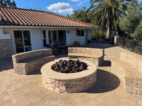 10565 Lubao, Chatsworth (los Angeles) CA 91311