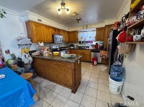 12112 Hoyt Street, Sylmar (los Angeles) CA 91342