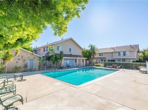 10125 De Soto 45, Chatsworth (los Angeles) CA 91311