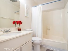 10125 De Soto 45, Chatsworth (los Angeles) CA 91311