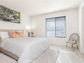 10125 De Soto 45, Chatsworth (los Angeles) CA 91311