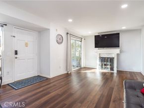 10125 De Soto 45, Chatsworth (los Angeles) CA 91311