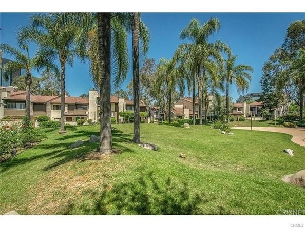 5800 Owensmouth Avenue 26, Woodland Hills (los Angeles) CA 91367