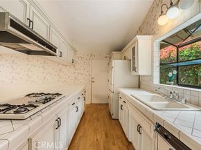 20410 Miranda Street, Woodland Hills (los Angeles) CA 91367