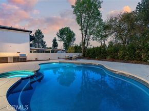 5630 Blanco Avenue, Woodland Hills (los Angeles) CA 91367