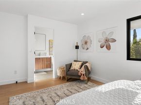 5630 Blanco Avenue, Woodland Hills (los Angeles) CA 91367