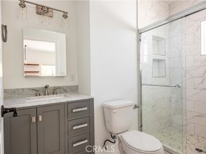 8961 Etiwanda Avenue, Northridge (los Angeles) CA 91325