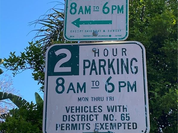 8961 Etiwanda Avenue, Northridge (los Angeles) CA 91325