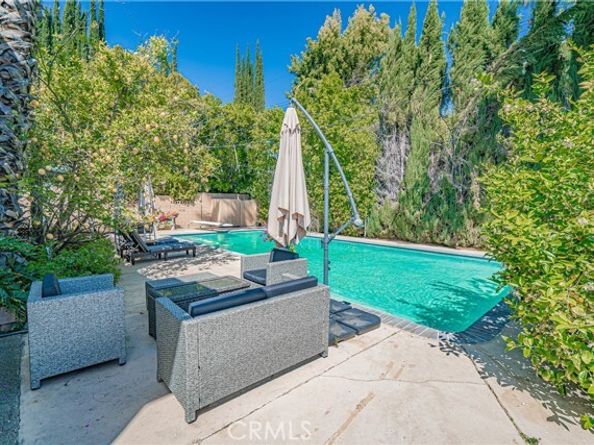22607 Hatteras Street, Woodland Hills (los Angeles) CA 91367