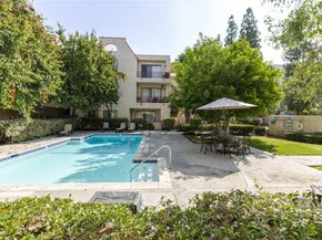 6825 Alabama Avenue 111, Canoga Park (los Angeles) CA 91303