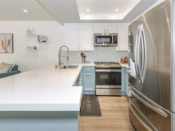 6825 Alabama Avenue 111, Canoga Park (los Angeles) CA 91303
