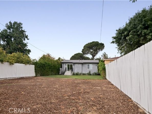 13266 Dyer Street, Sylmar (los Angeles) CA 91342